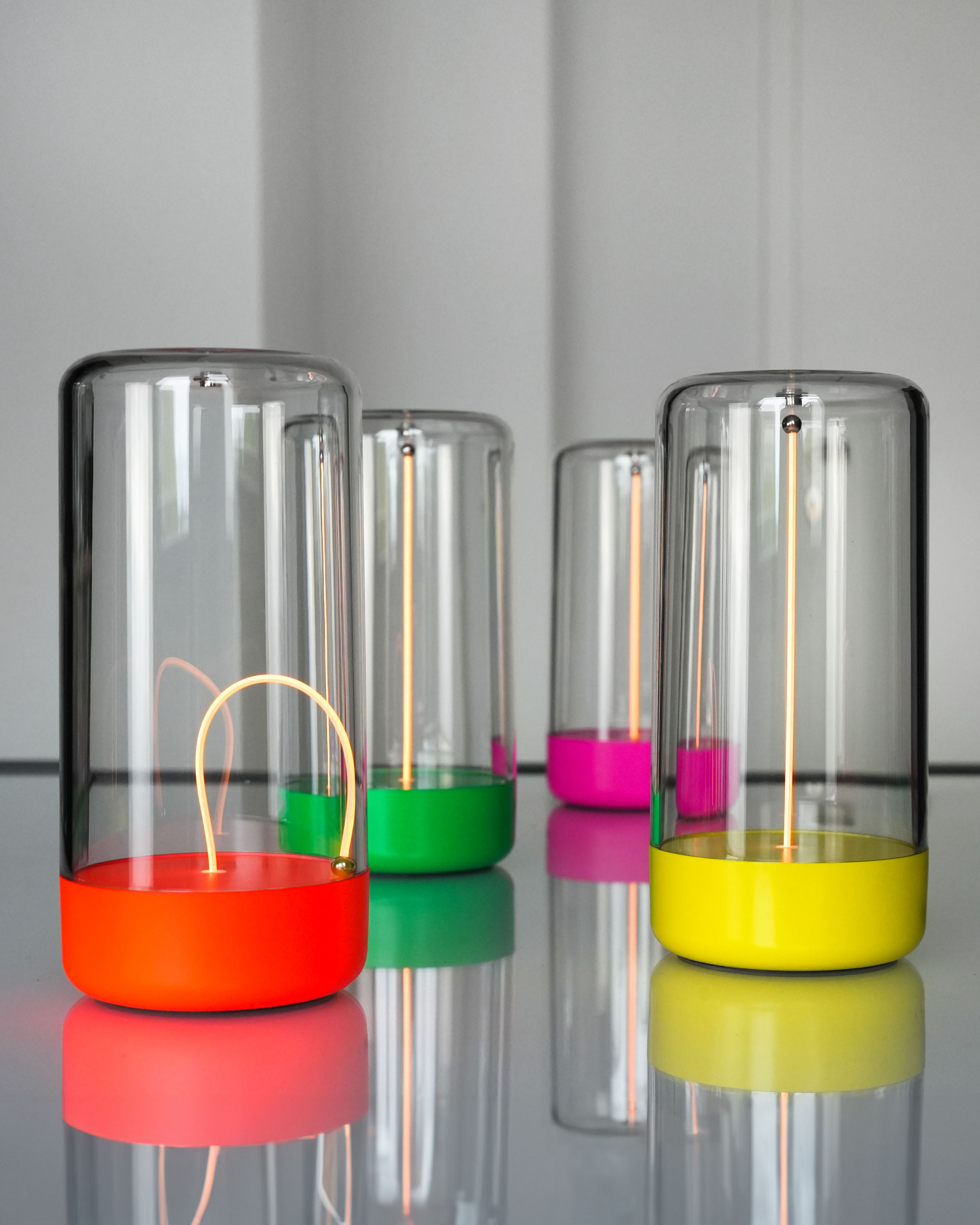 PULSE Tischleuchte neonpink – Bild 4